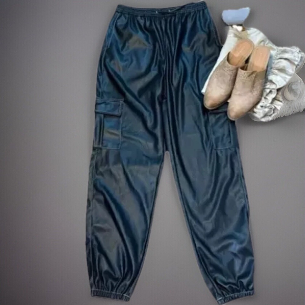 NWT Noisy May Luke‎ Kirby Faux Leather Cargo Pants Black Womens Size XS  *95